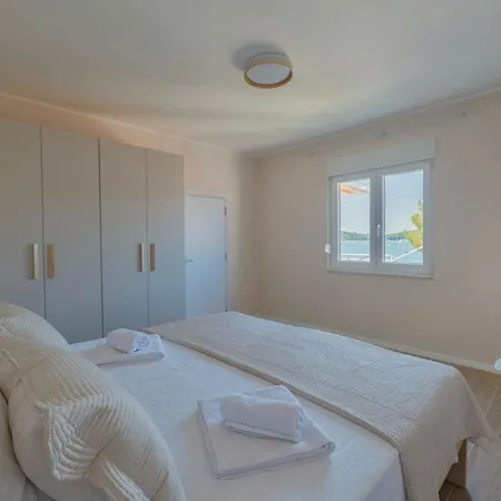 Casa Marea Vakantiehuis Tisno